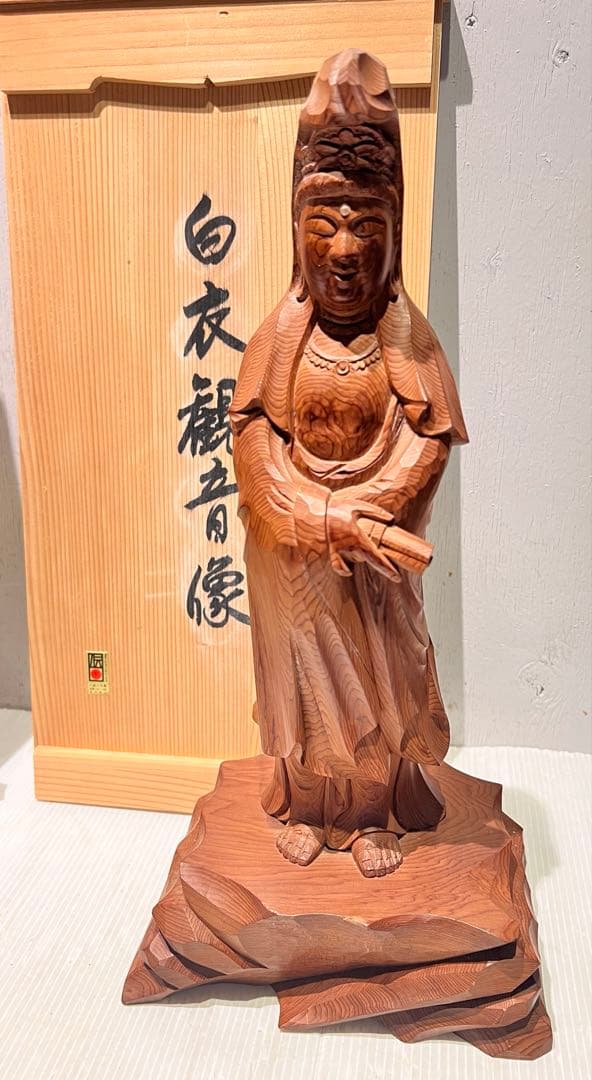 一点もの　希少　一位一刀彫名工　下出芳盛　一位木彫白衣観音　匠木彫 2026年最新】一位一刀彫の人気アイテム - メルカリ