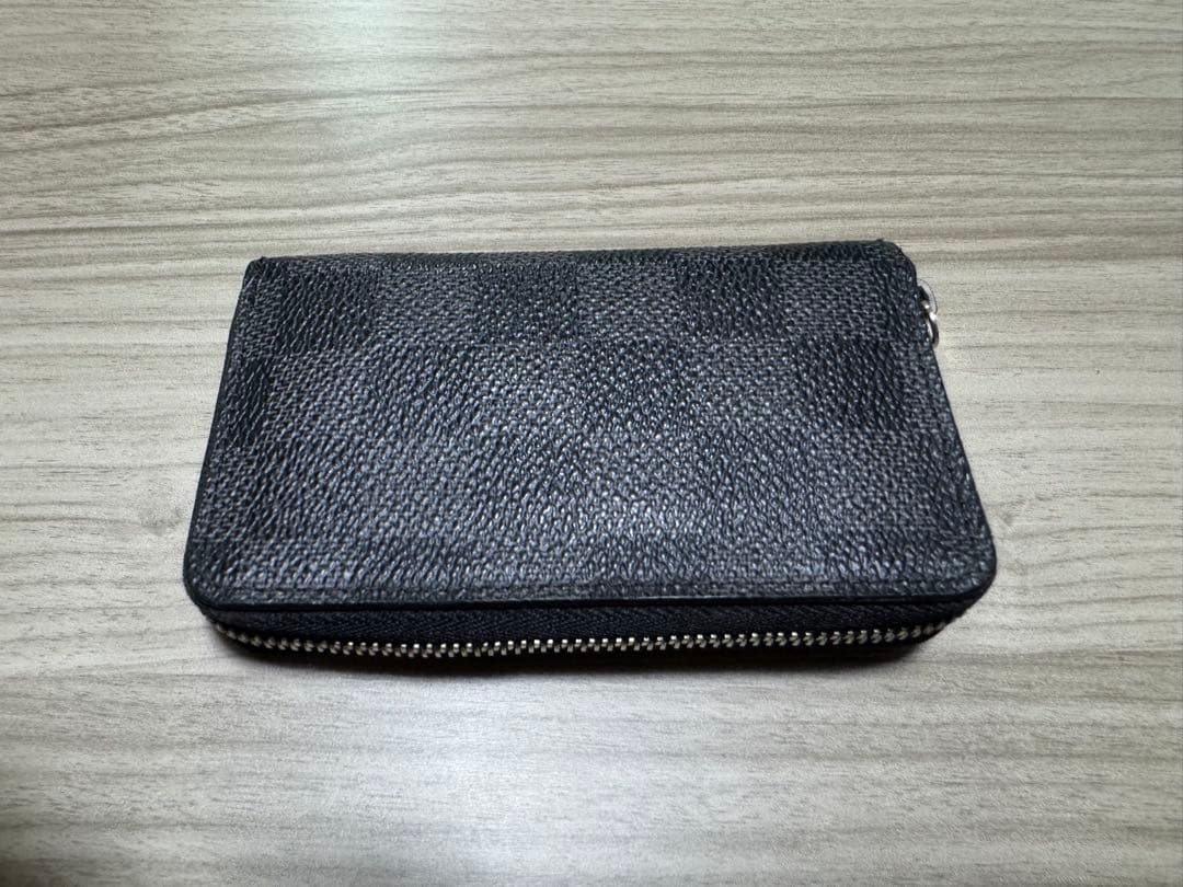 【美品】ルイヴィトン　ダミエグラフィット　ジッピーパース 　ケース