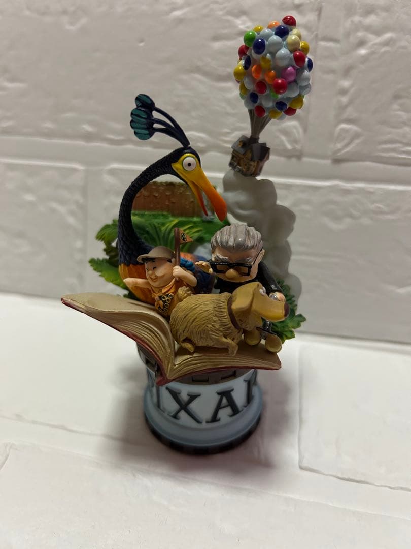 カールじいさんの空飛ぶ家　フィギュア　カール　ラッセル　レア カールじいさんの空飛ぶ家』のジオラマスタチューが登場！カール