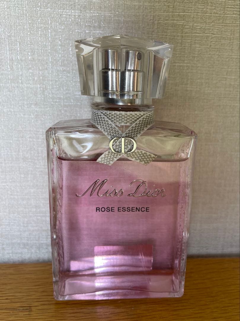 ディオール　香水　ローズエッセンス
