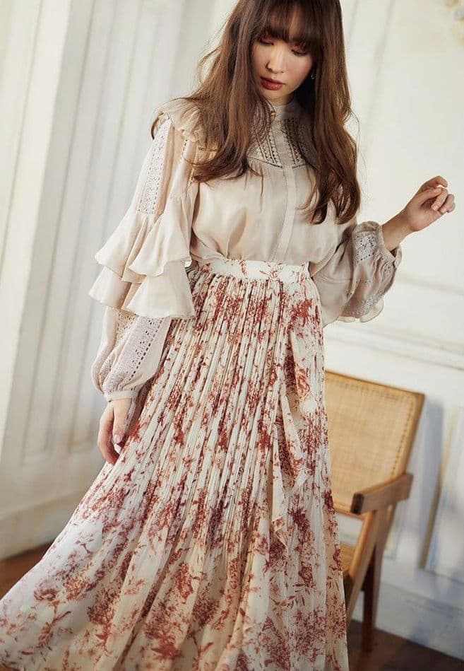 Her lip to Pleated Chiffon Long Skirt - メルカリ