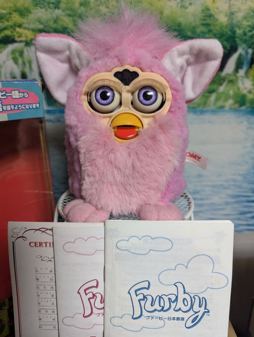 ファービー（ピンクmouton）日本語版 日本語版ファービー 箱付き ピンク - メルカリ