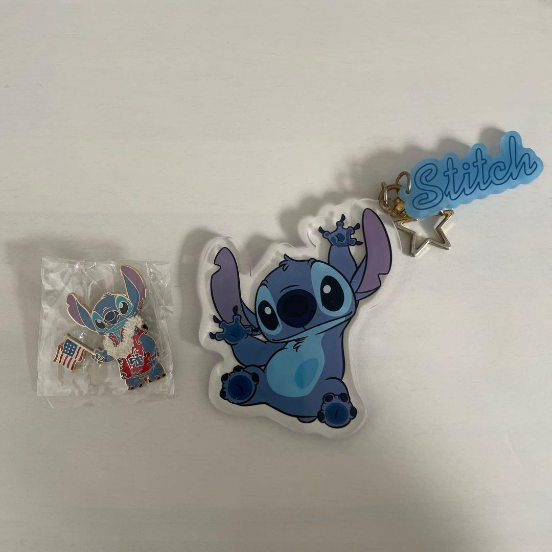 スティッチ キーチェーン(ディズニーストア)ピンバッジ(ビンテージ