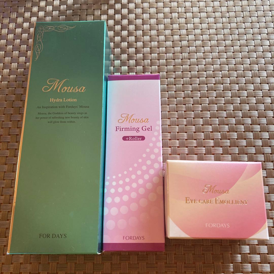 フォーデイズ 化粧水+フェイス.ネック用美容液 + 目元用クリーム(3個セット)