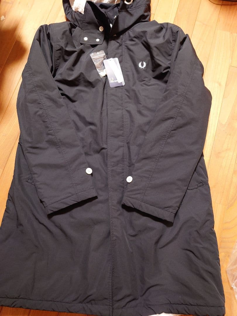 ゆ*ト様 【FRED PERRY】 ブラックボアハーフコート Mサイズ