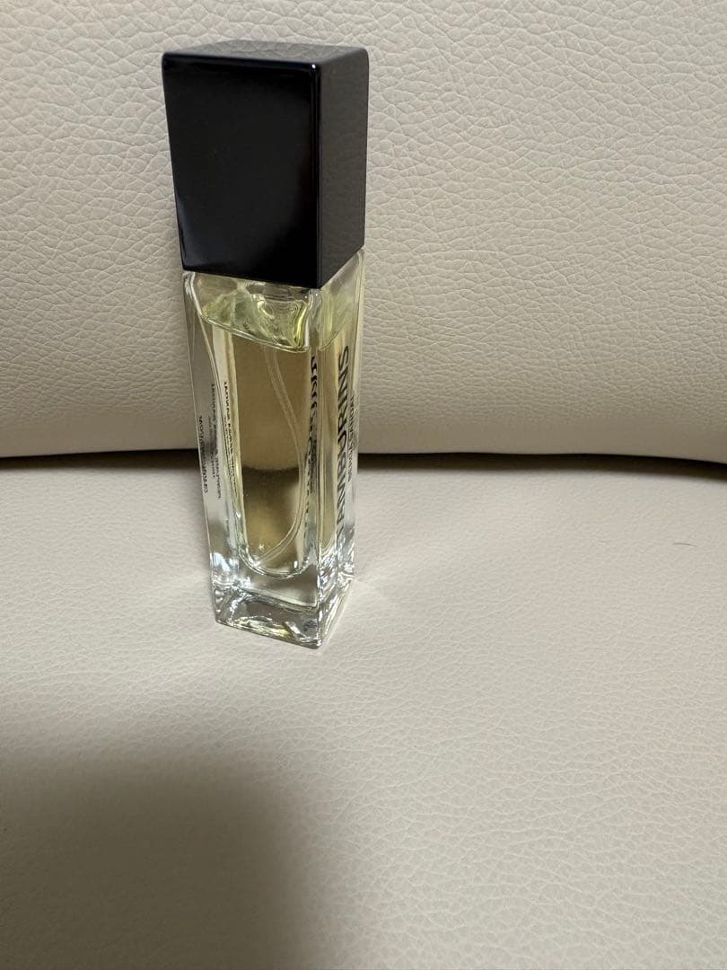 試してみたル YSL ル ヴェスティエール 24 ユニベルシテ通り 125 ml