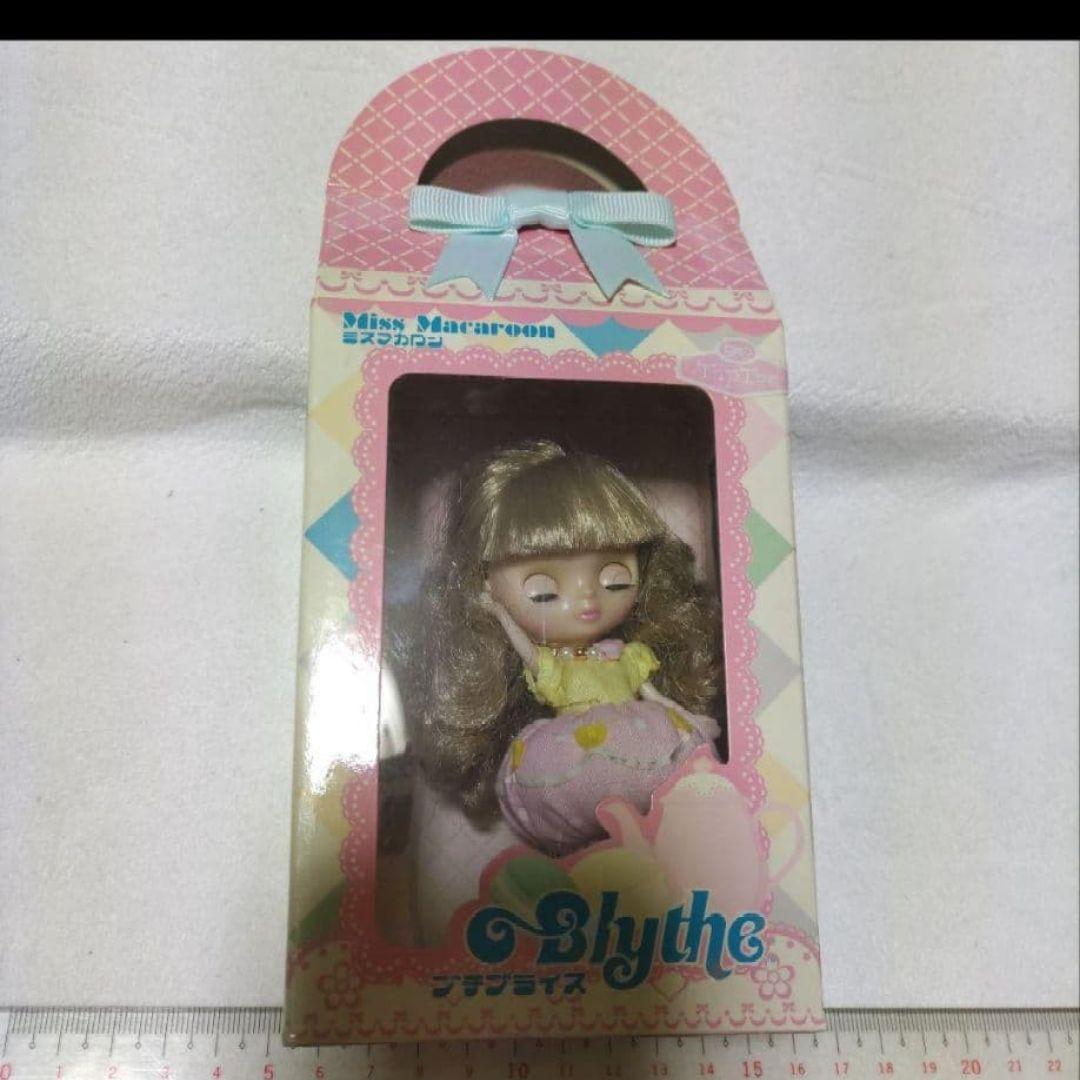 プチブライス　ミスマカロン