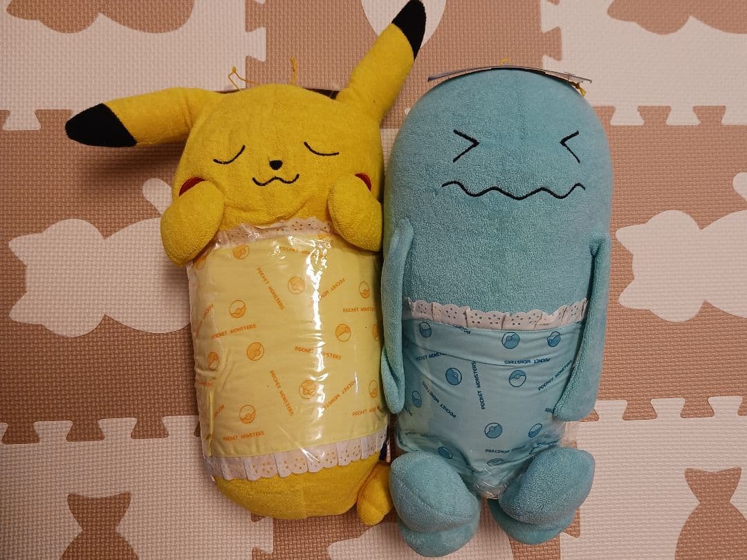 ポケモン　おねむりまくら　ピカチュウ　ソーナンス　2点セット