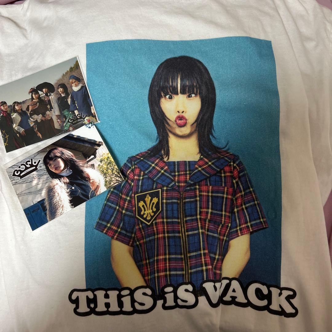 BiSH アイナ・ジ・エンド 変顔Tシャツ 写真2枚セット - メルカリ