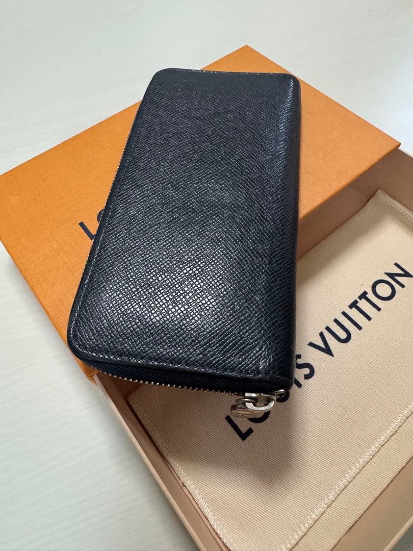 LOUIS VUITTON 長財布　タイガ　ヴェルティカル ネイビー