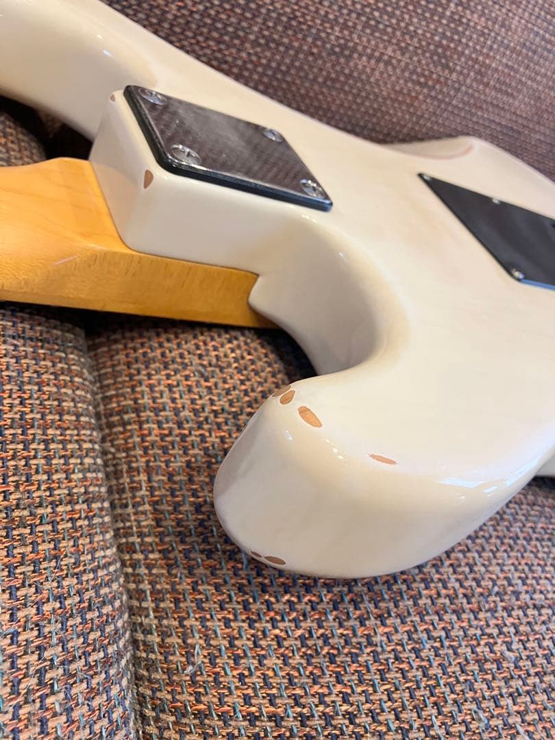 バッカス ストラトキャスター改 エイジド、レリック - メルカリ