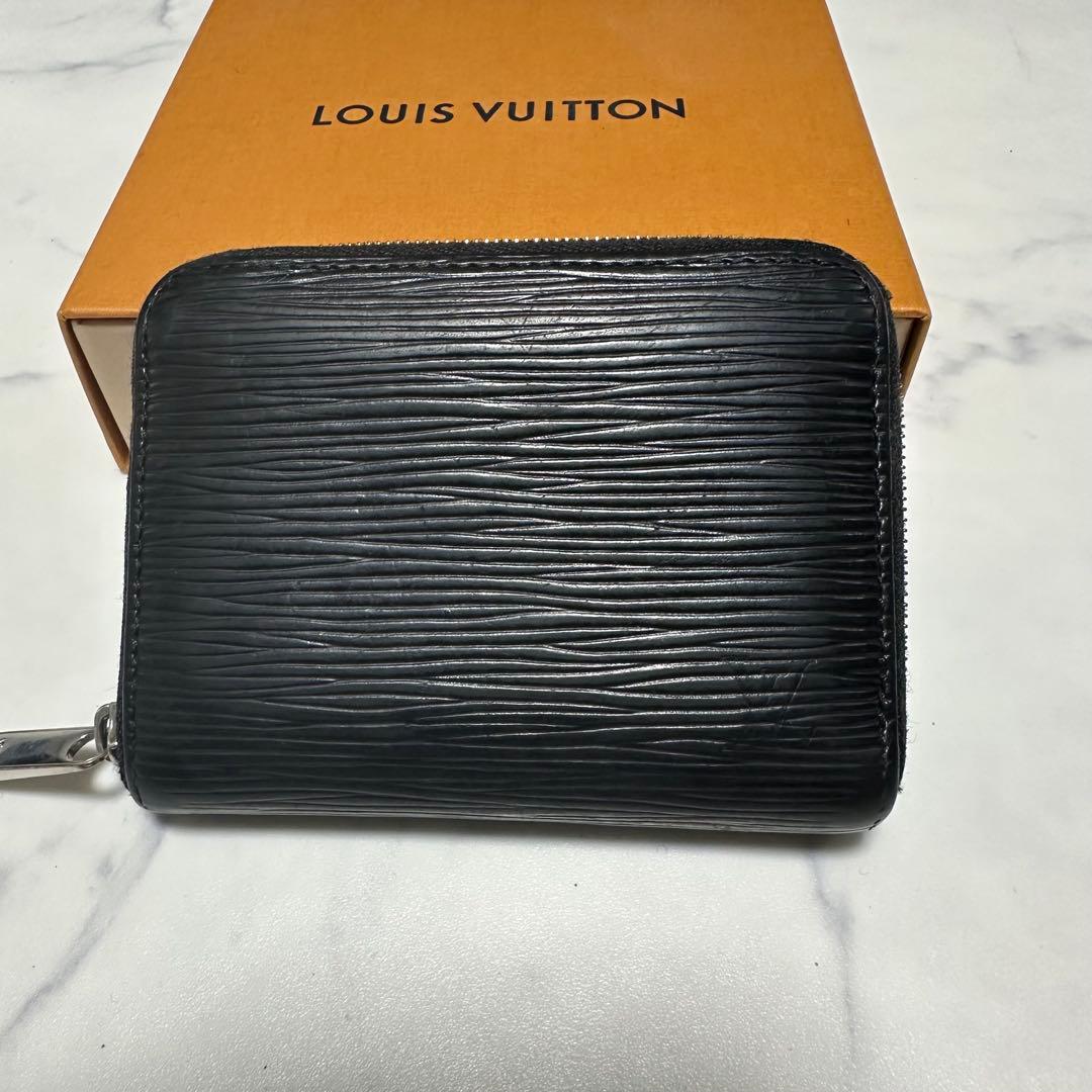 ルイヴィトン　ジッピーパース　エピレザー　ブラック　ケース　カード