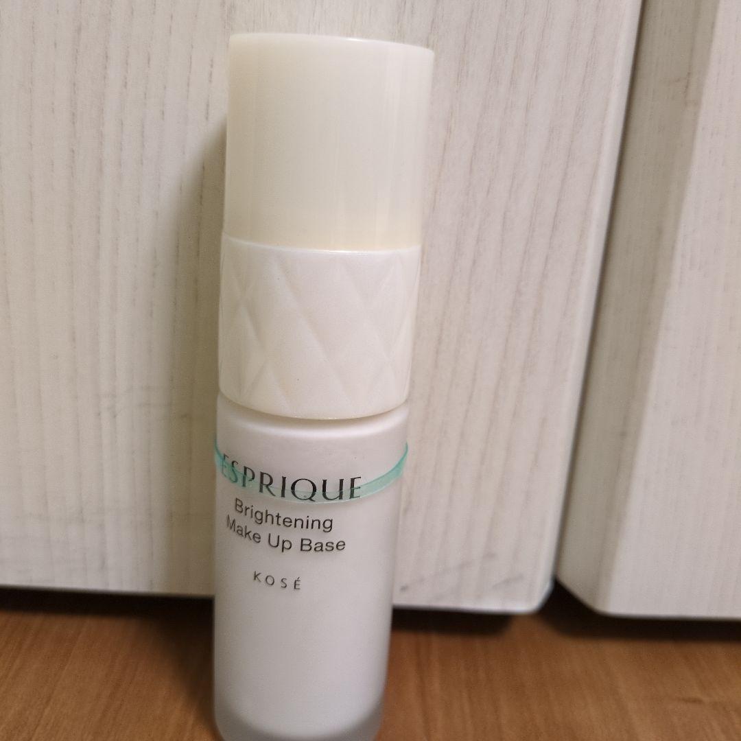 エスプリーク　ツヤ・ハリ仕上げ　発光下地