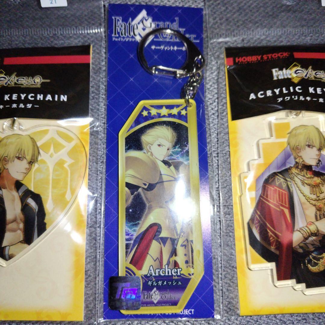 Fate アクリルキーホルダー ギルガメッシュ - メルカリ