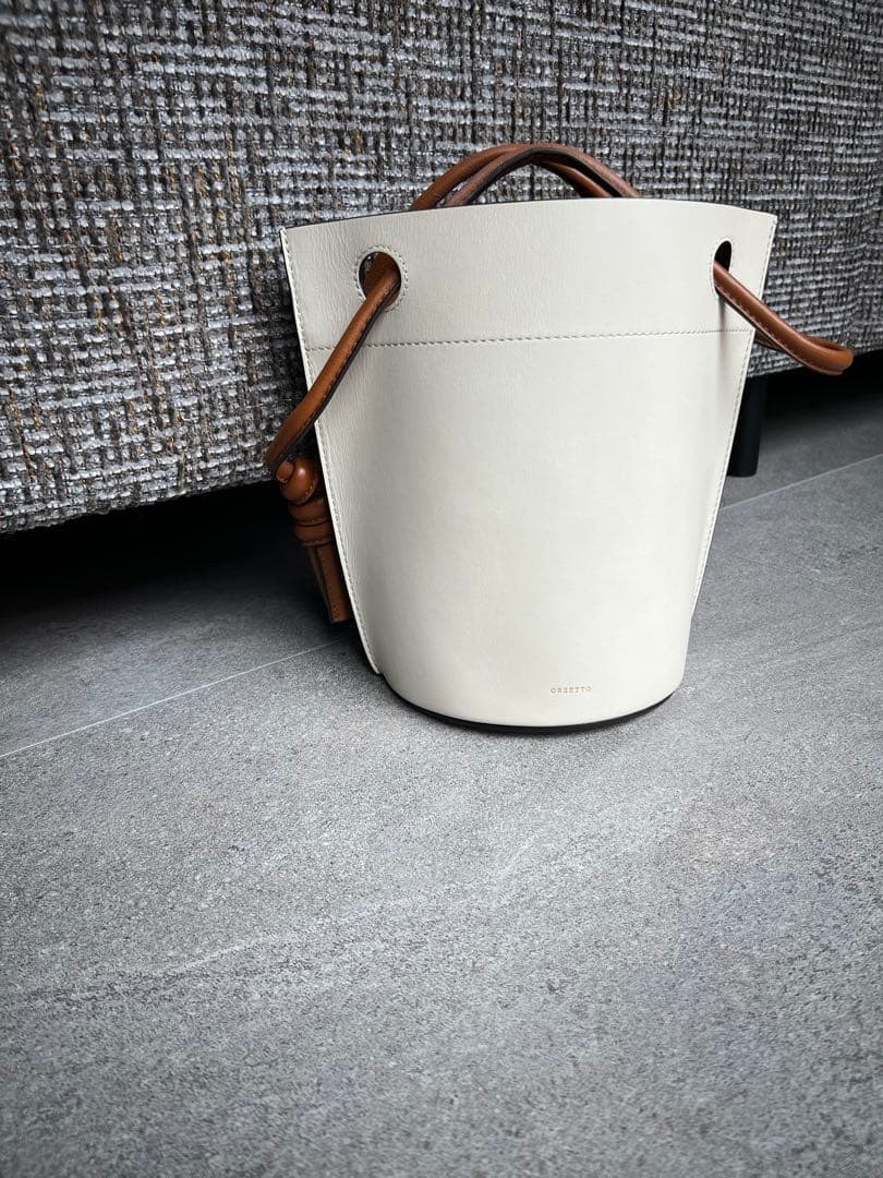 ORSETTO CORDAバケットバッグ ノット 牛革 巾着袋付き バイカラー