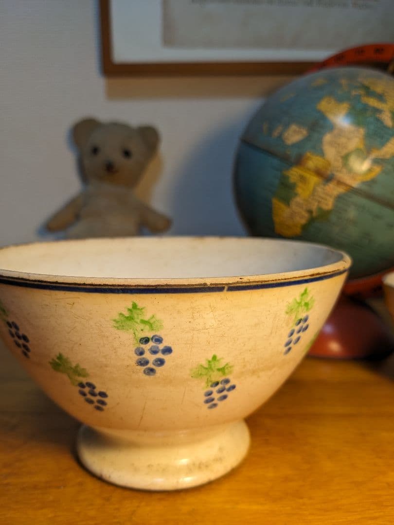 青い鳥　ぶどう柄のカフェオレボウル　フランスアンティーク