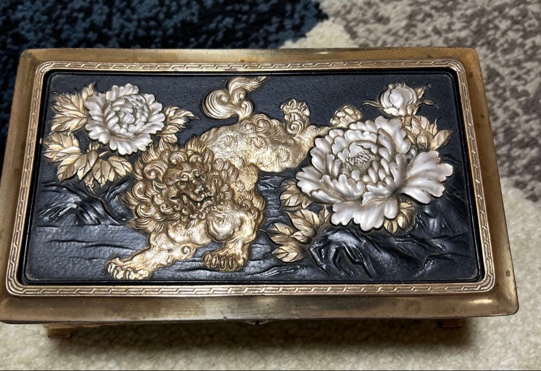 昔のオルゴール？ bookP7.jpg