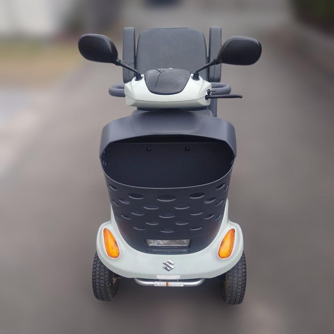 Suzuki セニアカ― 収納バスケット・杖ホルダー・床マット付き　着払い