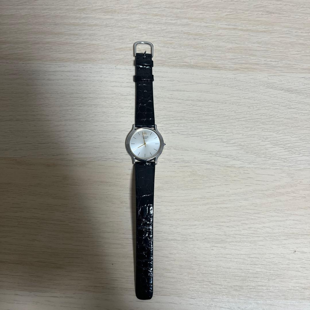 CREDOR 時計 黒レザー 白文字盤