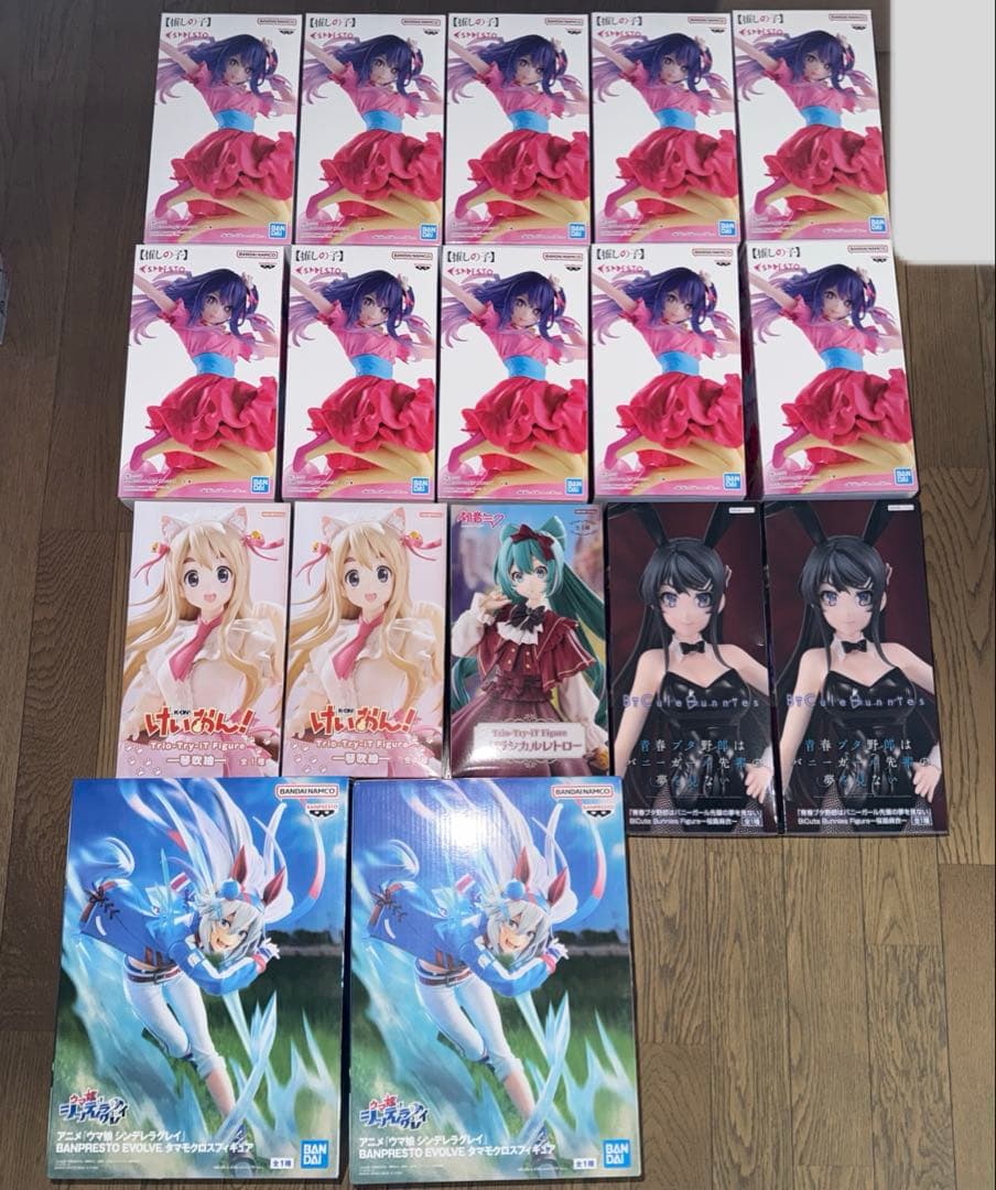 人気アニメ、美少女系　大箱プライズフィギュア17点