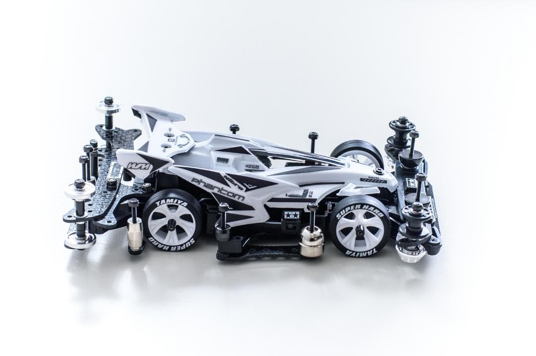 限定☆ミニ四駆完成品☆アバンテMk3 WHフルベアリング/ポリカボディ未