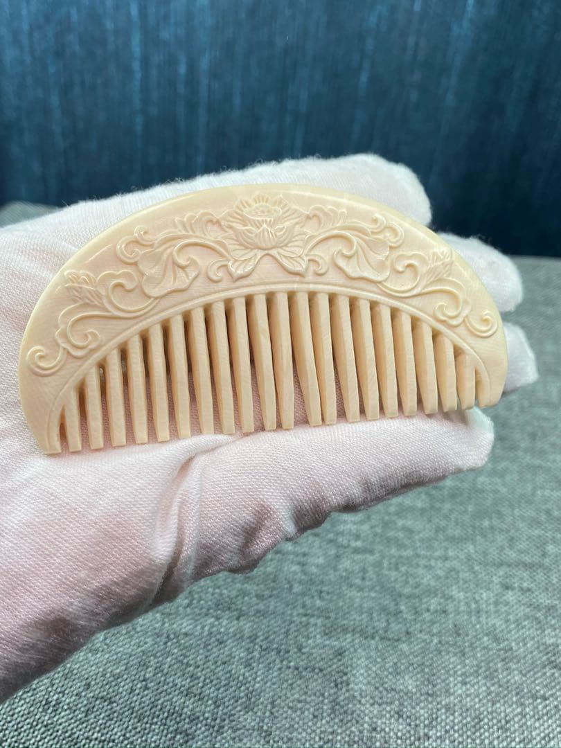 天然マンモス牙美しい手作り彫刻 一櫛百順 髪櫛(37g)