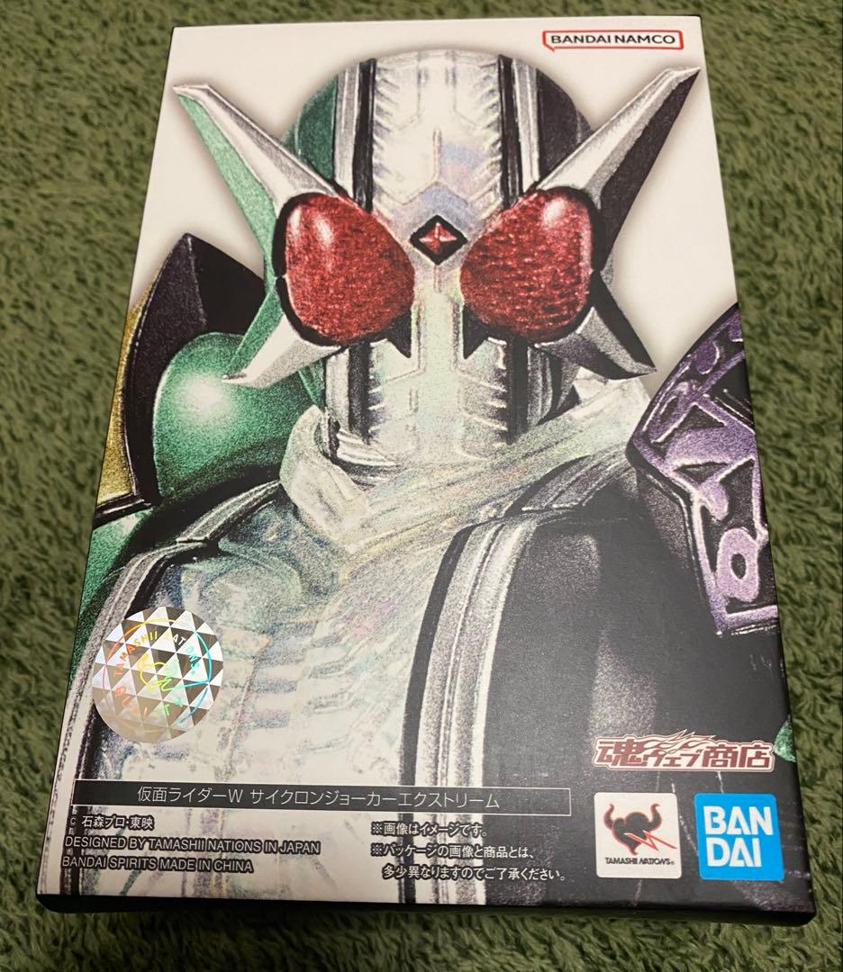 フィギュアーツ 真骨彫　仮面ライダーW サイクロンジョーカーエクストリーム