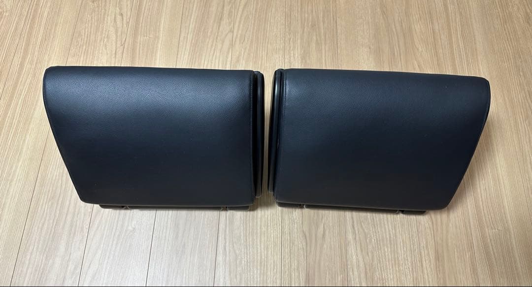 TOYOTA(トヨタ)　純正部品　オットマン2個セット