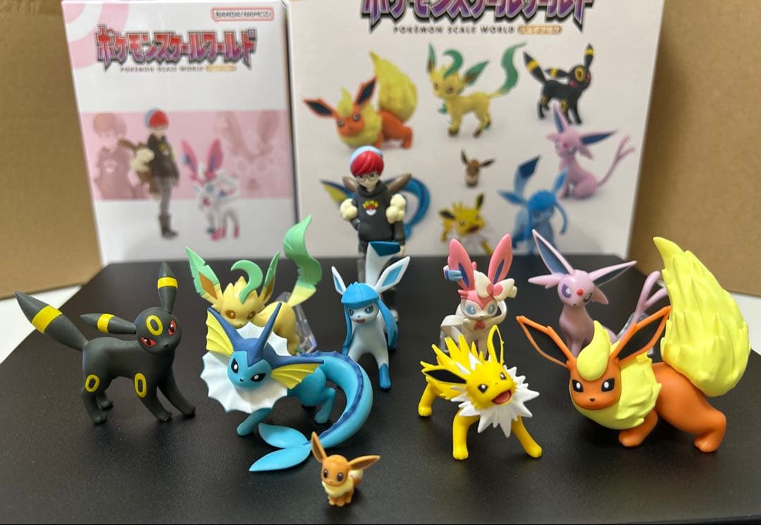 ポケモン　スケールワールド　フィギュア　イーブイ進化セット　ボタン＆ニンフィア