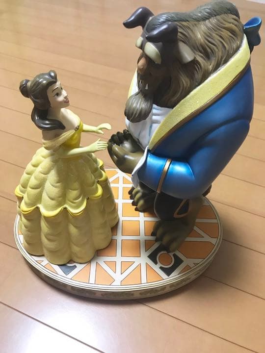 レア 美女と野獣 フィギュア 置き物 ディズニーランド