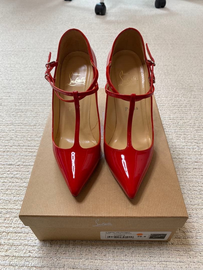 クリスチャンルブタン レッド エナメル Tストラップ ハイヒール　サイズ36.5