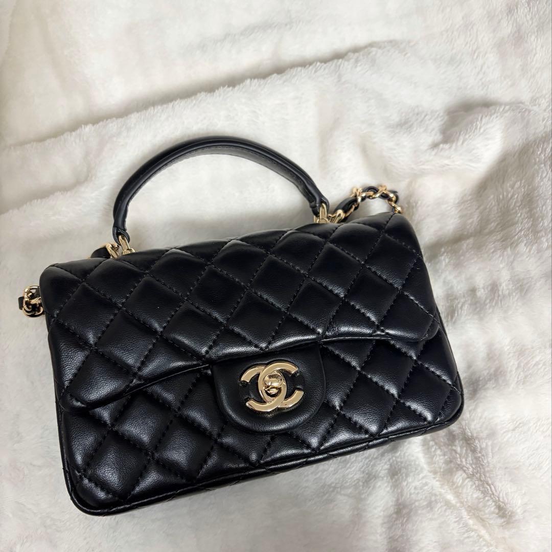 ブラックショルダーバッグ　ノベルティ　CHANEL CHANEL シャネル ノベルティ ショルダーバッグ ミニショルダー トップ