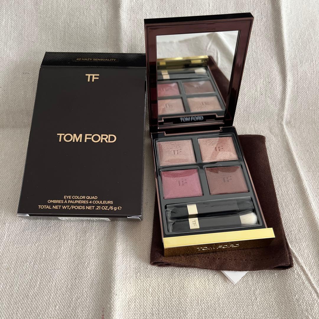 トムフォード　アイ カラー クォード42A ヘイズィ センシュアリティ アイ カラー クォード 42A ヘイズィ センシュアリティ / TOM FORD