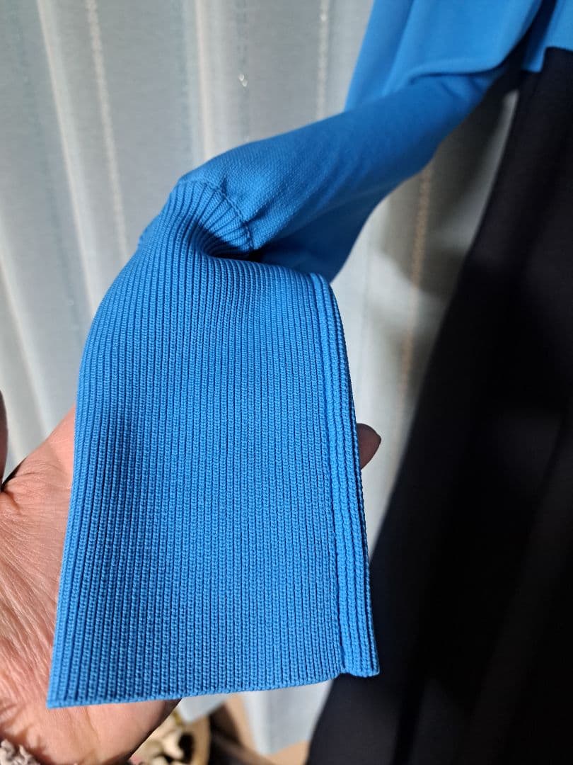 ヘリンドットサイ アシメワンピース - メルカリ