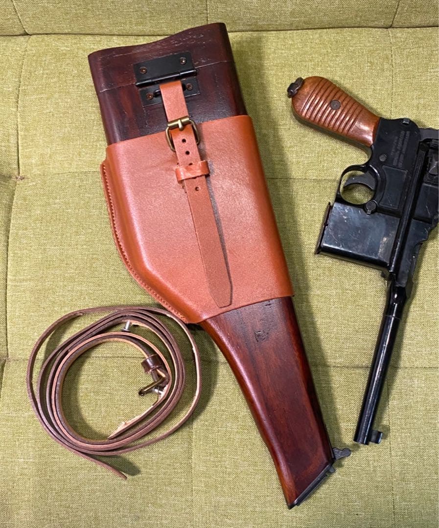 ドイツ軍 モーゼルM712用木製ホルスター&ホルダーとスリング(レプリカ)