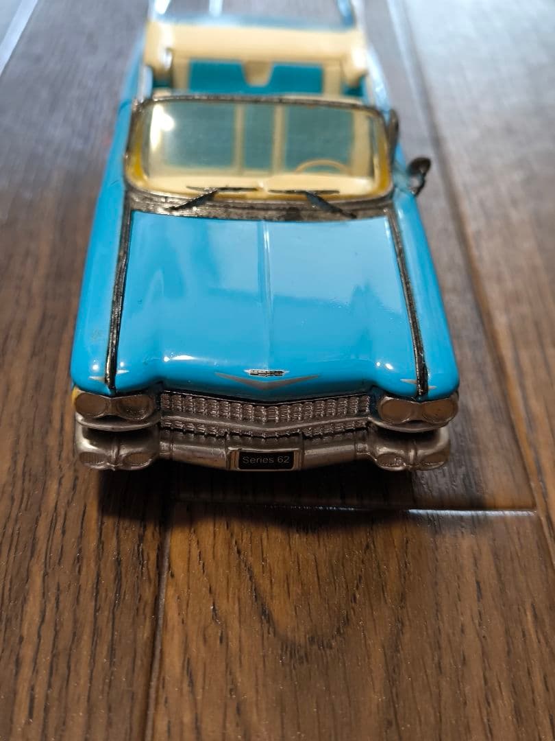 本日削除ビンテージカー 1/34 1959 キャデラックシリーズ62 2種類