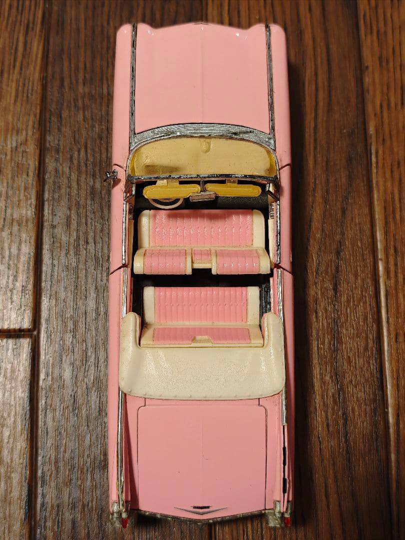 本日削除ビンテージカー 1/34 1959 キャデラックシリーズ62 2種類