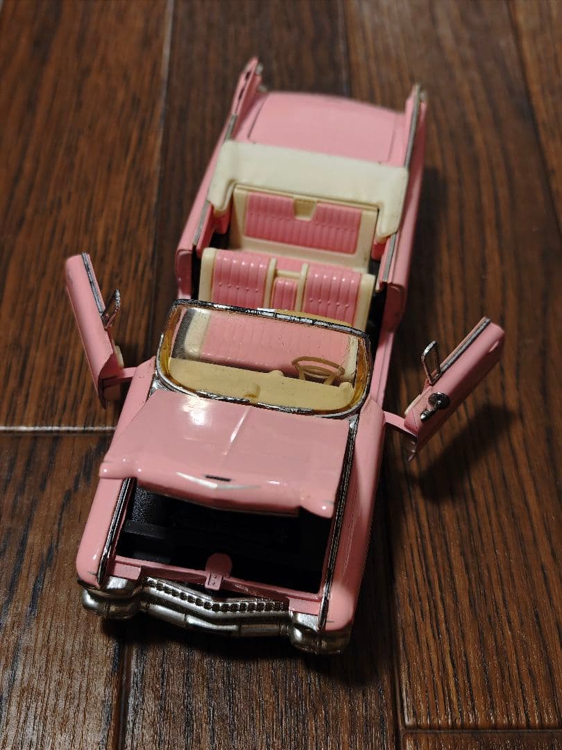 本日削除ビンテージカー 1/34 1959 キャデラックシリーズ62 2種類