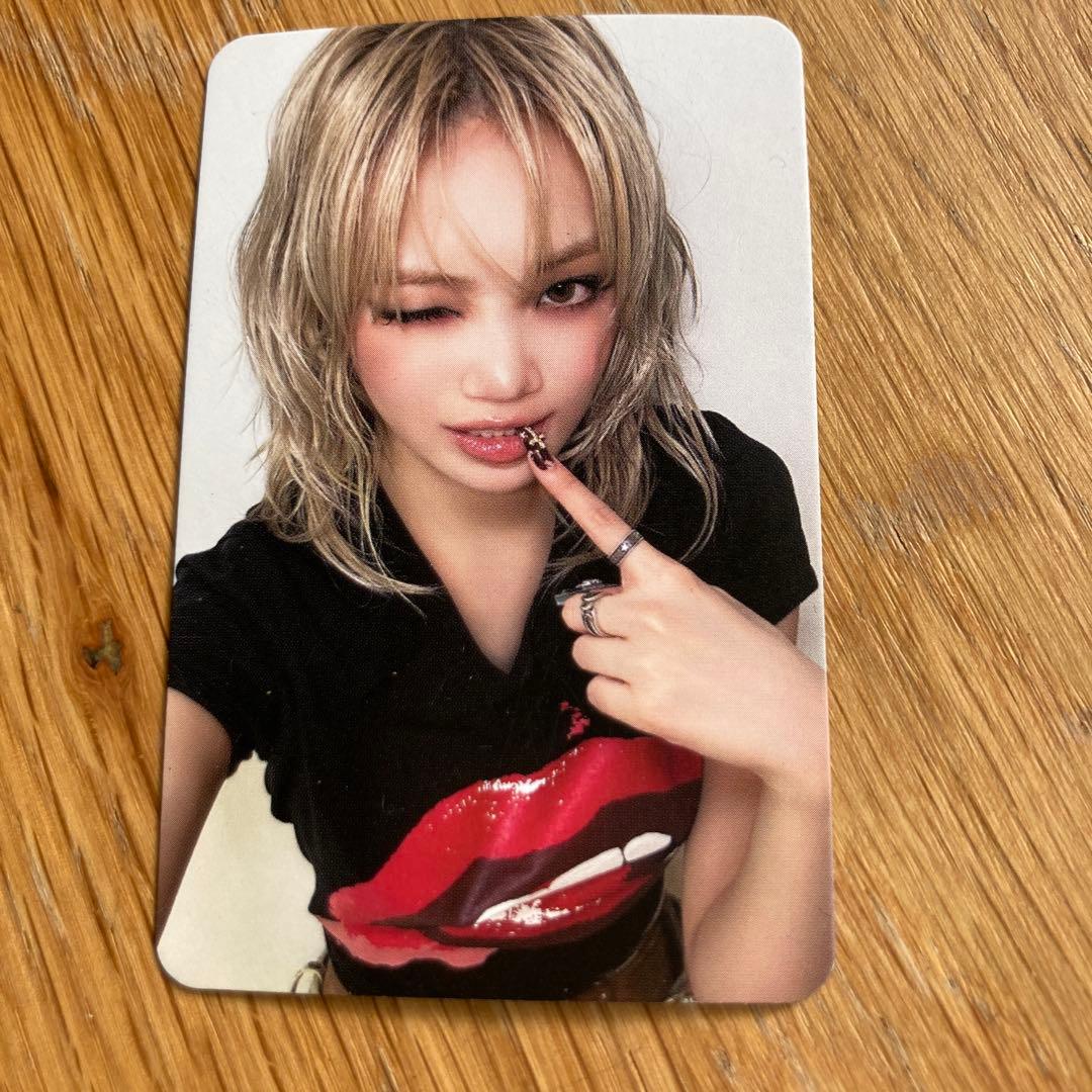 LE SSERAFIM（ルセラフィム）キム・チェウォン カード - メルカリ