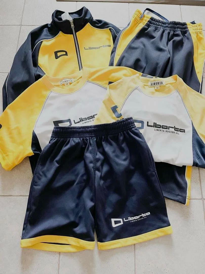 Liberto リベルタサッカージャージ セット