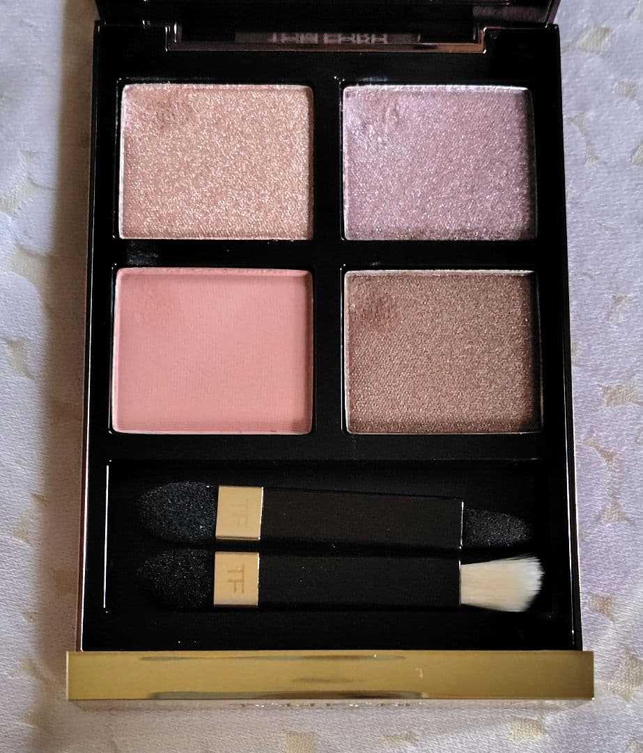トムフォード アイカラークォード 27 メテオリック 美品 アイ カラー クォード 27 メテオリック / TOM FORD BEAUTY(トム