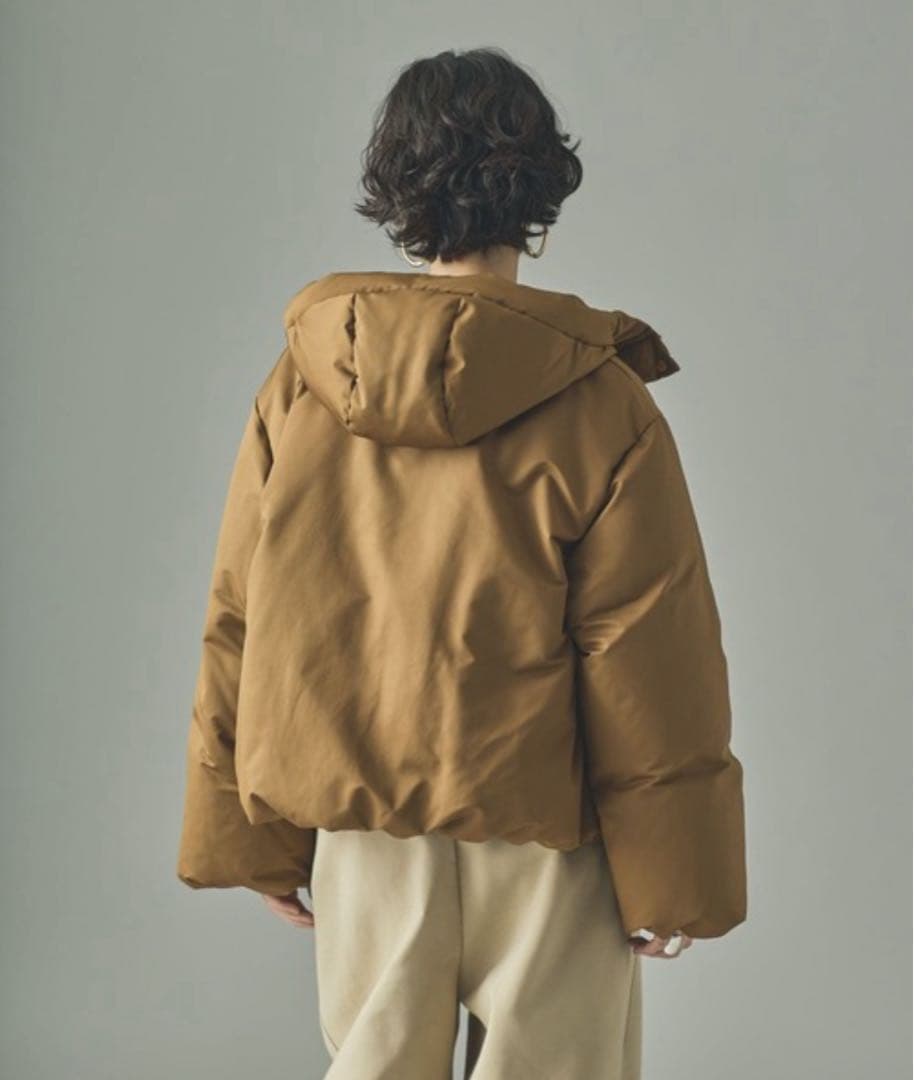 最終！カレンソロジー 2WAYフードダウンジャケット キャメル - メルカリ