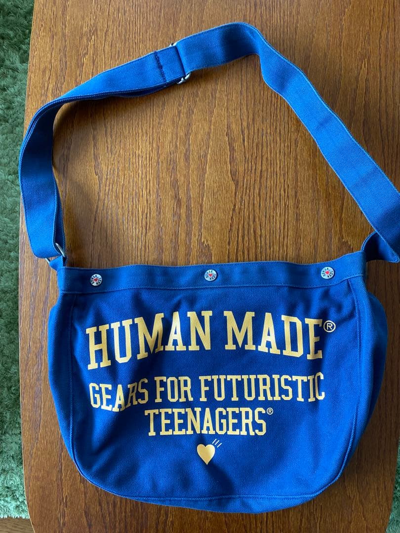 HUMAN MADE メッセンジャーバッグ 青