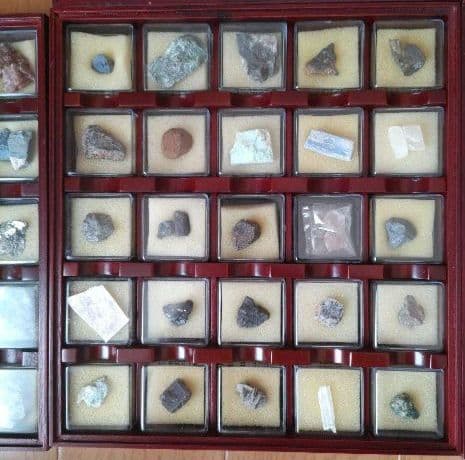 三NAKA-NAKA三 ディアゴスティー二　隔週間　トレジャー·ストーン