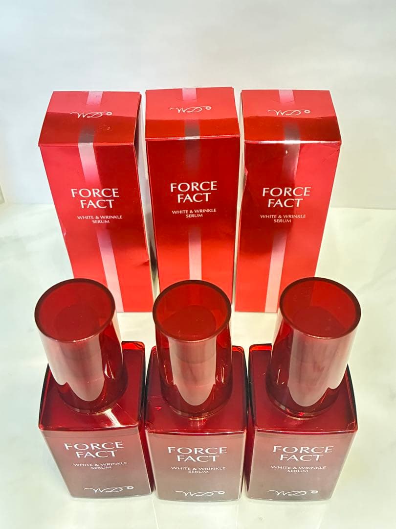 ホワイトディアマンテフォースファクトセラム100ml×3個