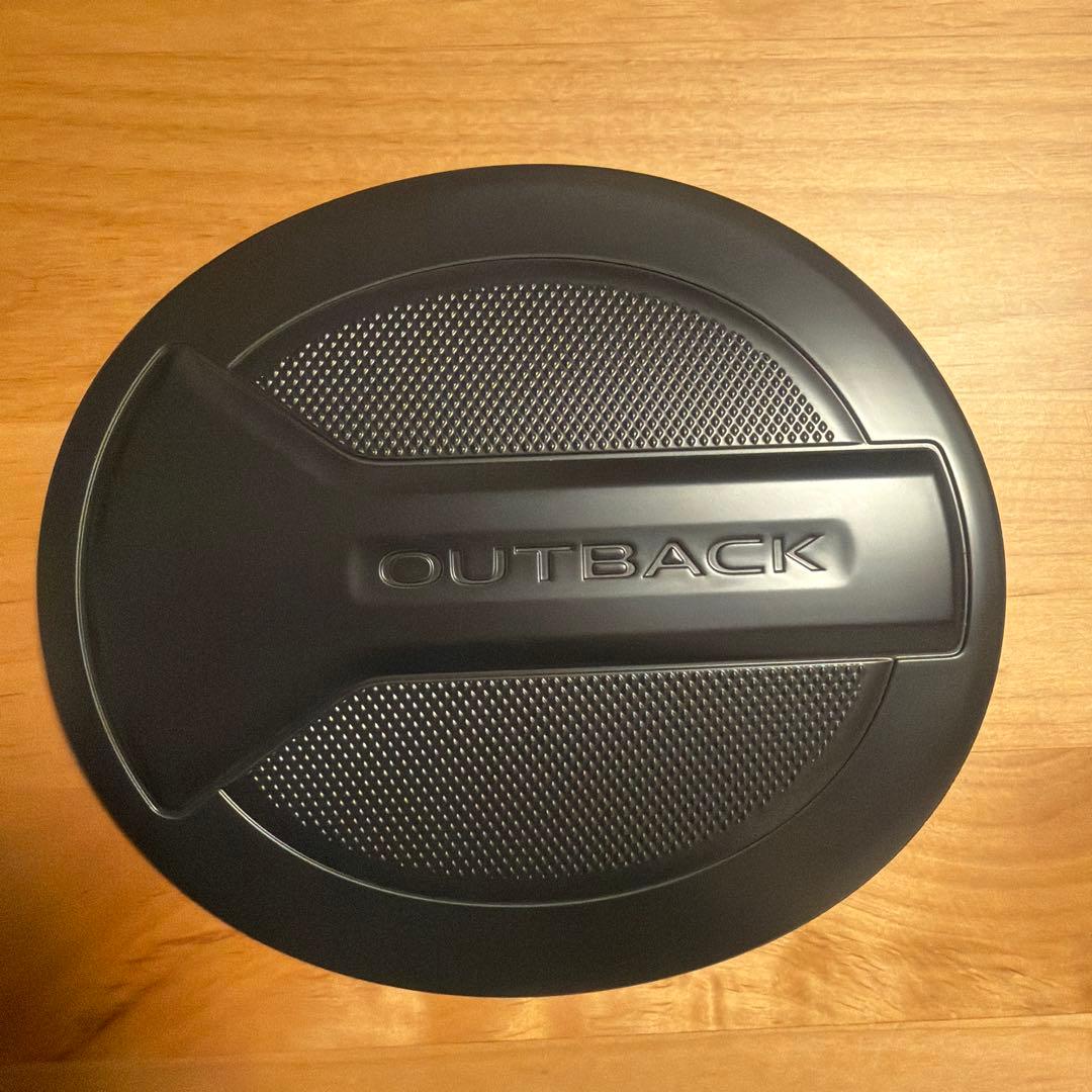 アウトバック フューエルリッドガーニッシュ