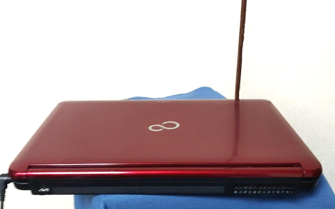 富士通高性能corei7最新Windows11メモリ8GB高速SSD240GB - メルカリ