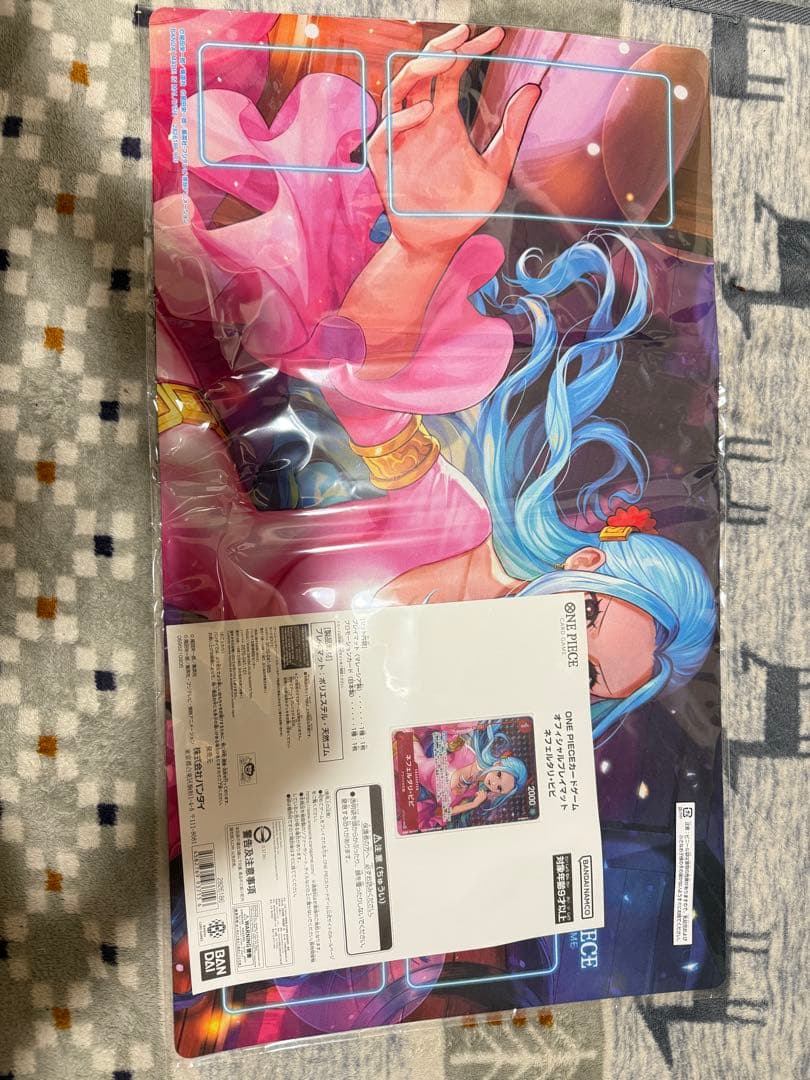ワンピースカードゲーム ネフェルタリ・ビビ プレイマット【新品・未