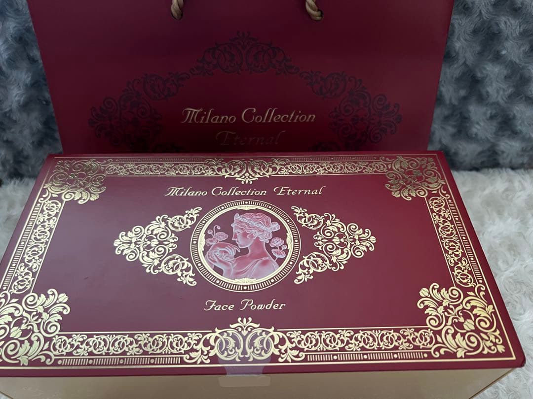 ミラノコレクション エターナル フェイスパウダー2023 〈手提げ袋付き〉