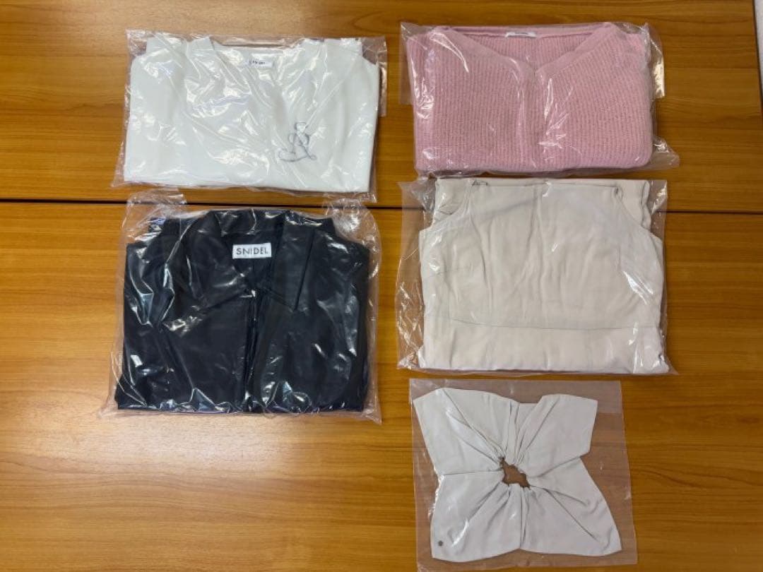 新品未使用品、抜き取り無しsnidel2026happy box